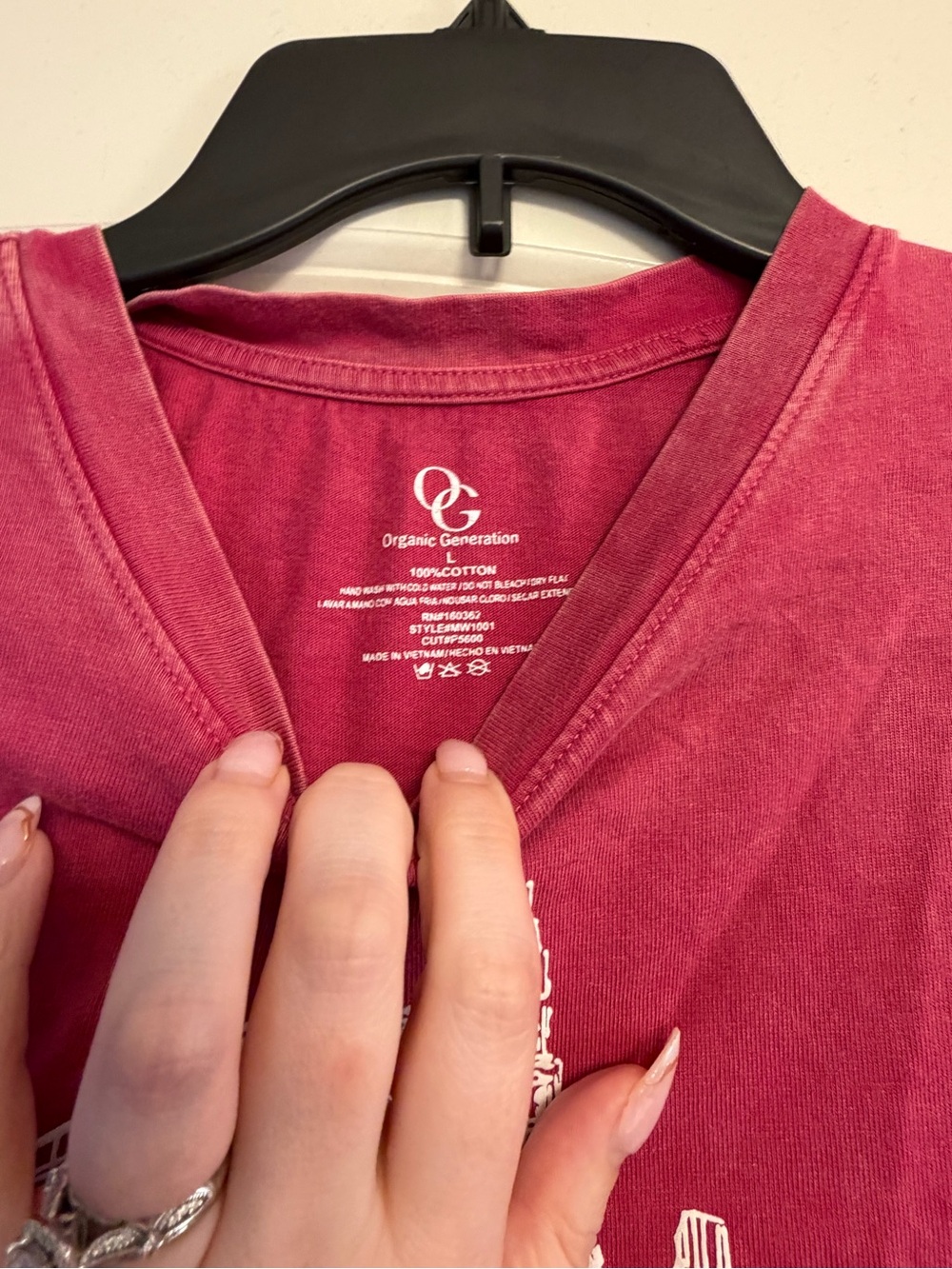 Brooklyn Bridge Cropped Tee - Raspberry Pink - Picture 2 of 2